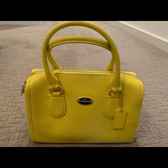 Coach Handbags - Coach shoulder bag/ crossbody bag